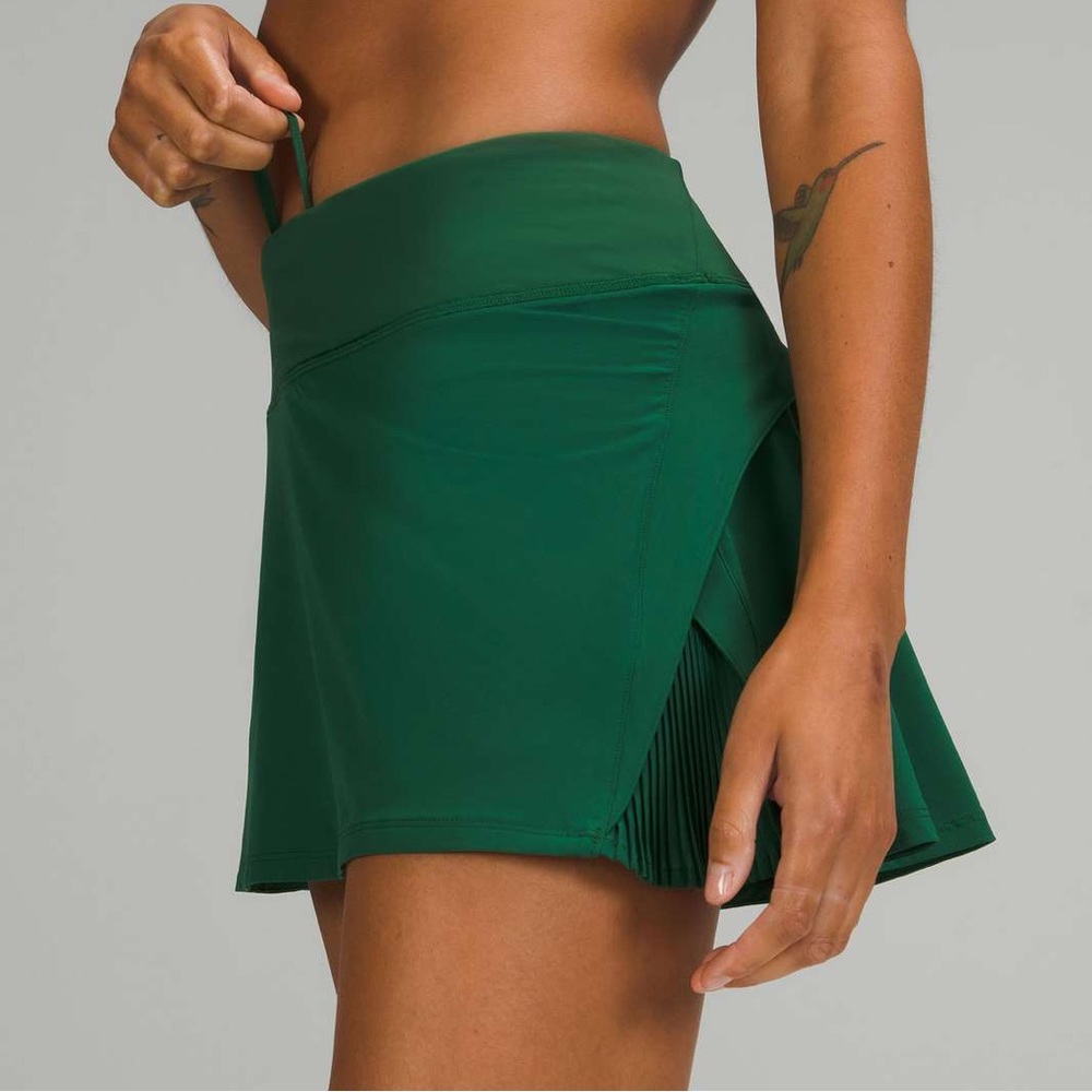 Everglade Green Lululemon Play Off the Pleats Tennis Skirt size 4